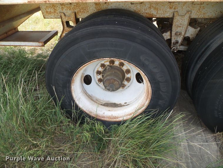 image for item DG0031 1995 John White double hopper bottom grain trailer