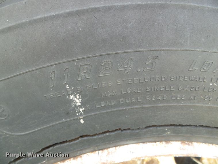 image for item DG0031 1995 John White double hopper bottom grain trailer