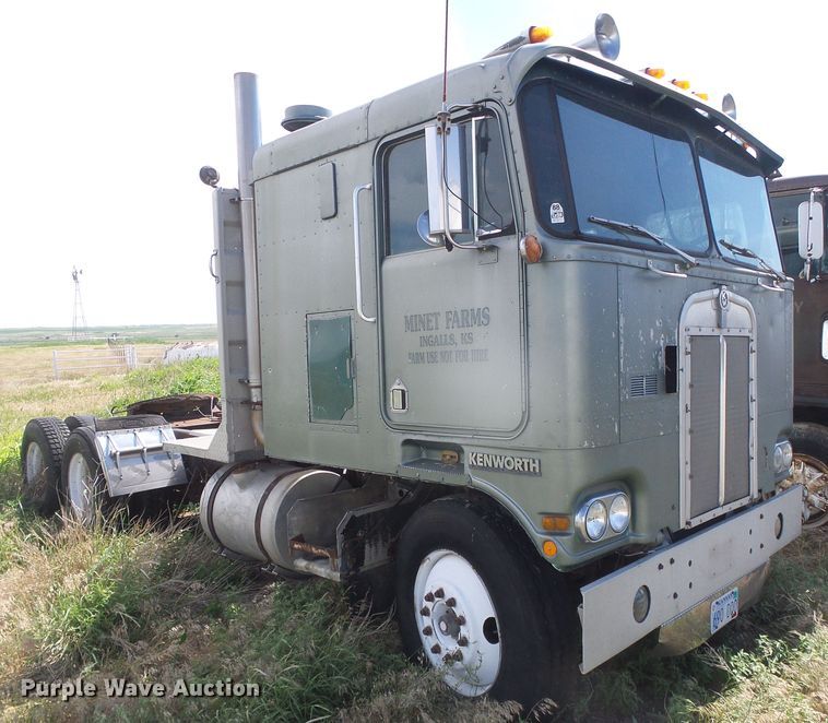 image for item DG0034 1972 Kenworth COE  semi truck