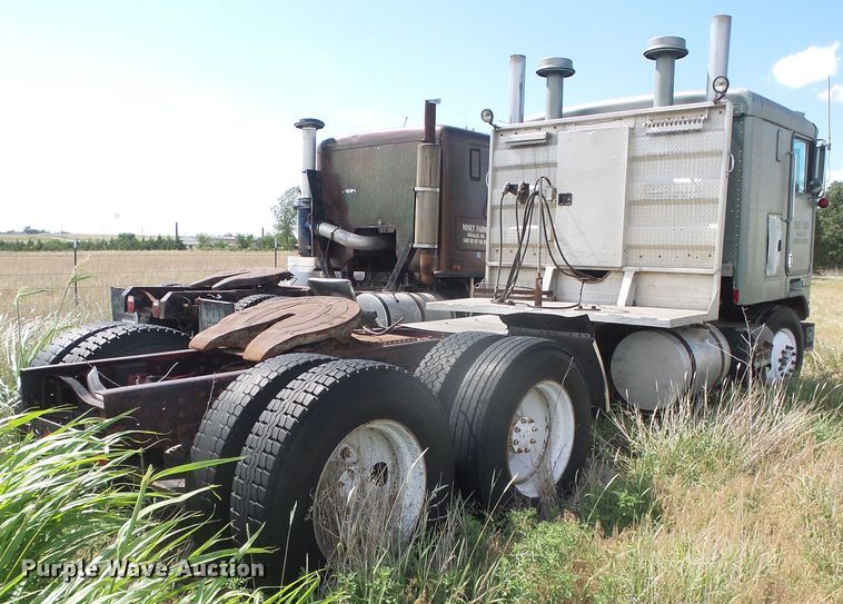 image for item DG0034 1972 Kenworth COE  semi truck