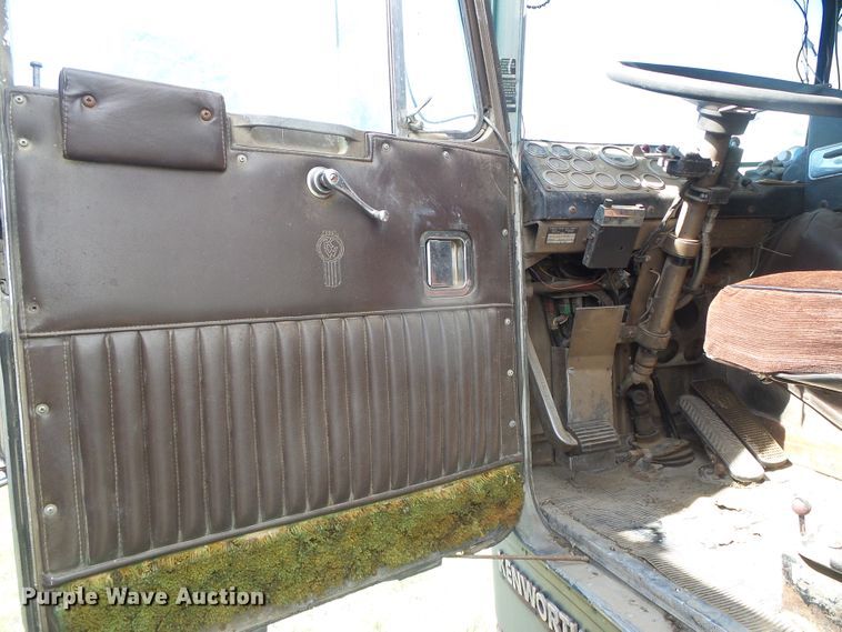 image for item DG0034 1972 Kenworth COE  semi truck