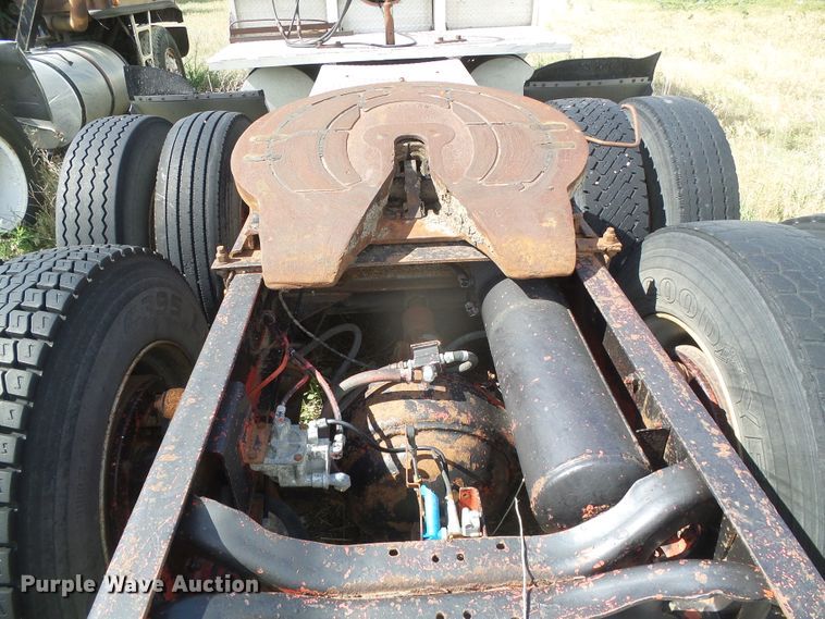 image for item DG0034 1972 Kenworth COE  semi truck