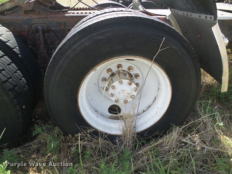 image for item DG0034 1972 Kenworth COE  semi truck