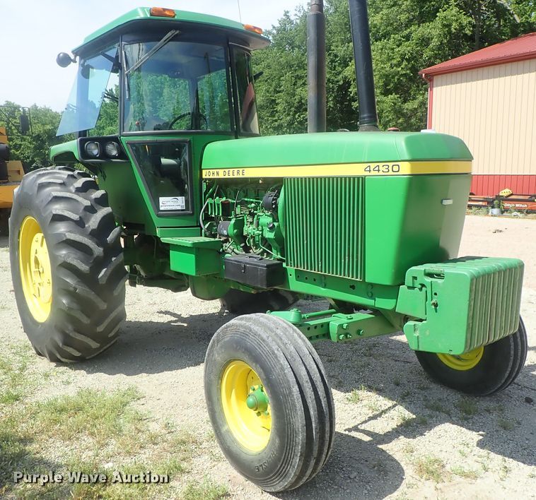 image for item DG2175 1973 John Deere 4430  tractor
