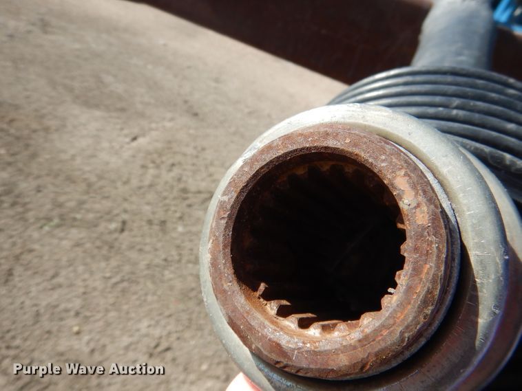 image for item DG5981 Kinze 840AW grain cart