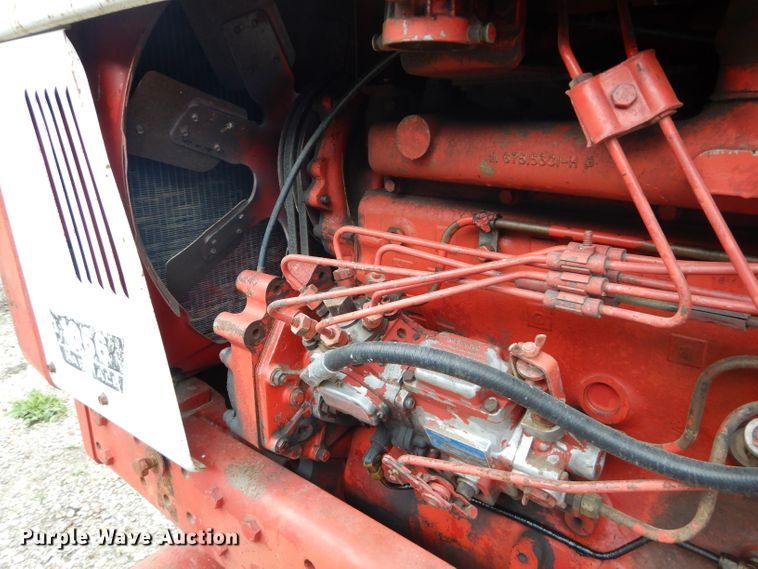 image for item DH4455 International 1066  tractor