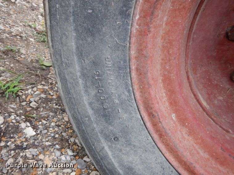 image for item DH4455 International 1066  tractor