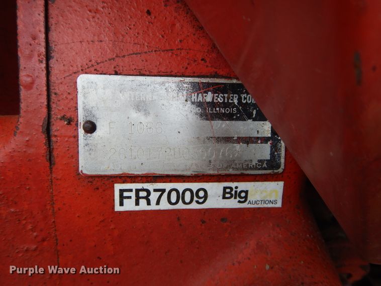 image for item DH4455 International 1066  tractor