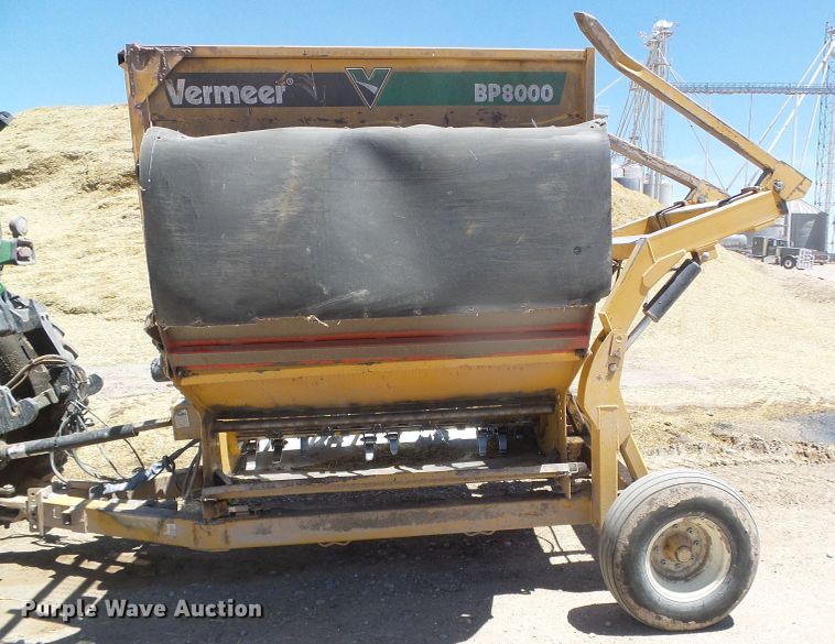 image for item DH4947 2010 Vermeer BP8000 bale processor
