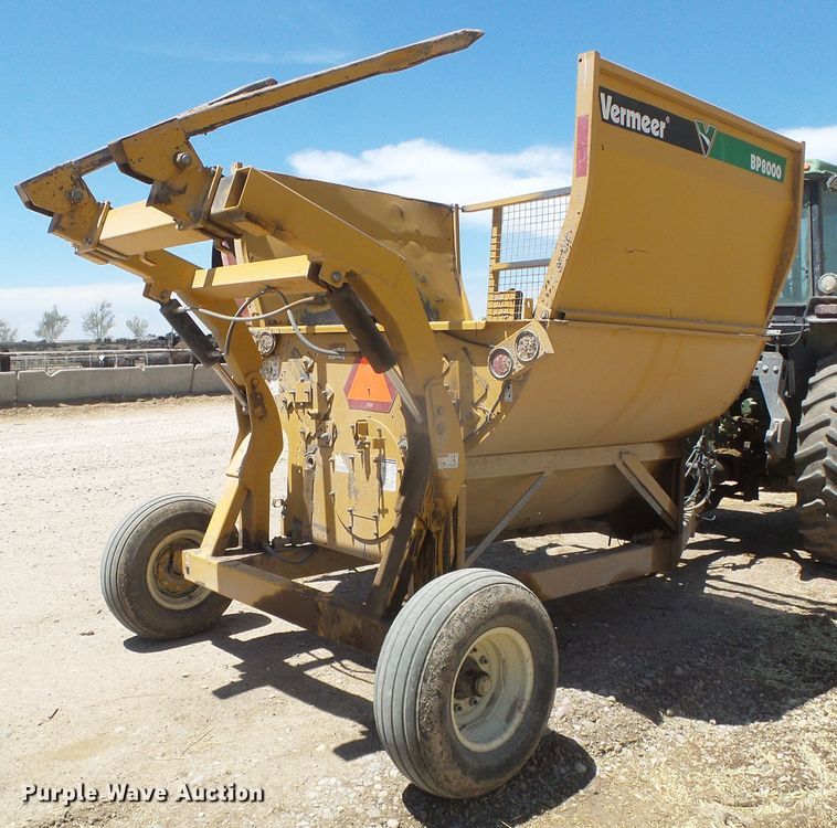 image for item DH4947 2010 Vermeer BP8000 bale processor