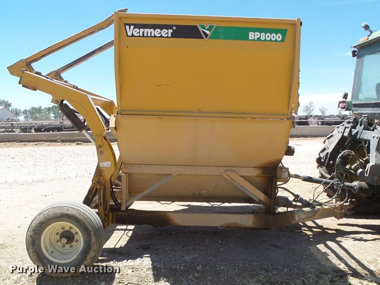 image for item DH4947 2010 Vermeer BP8000 bale processor
