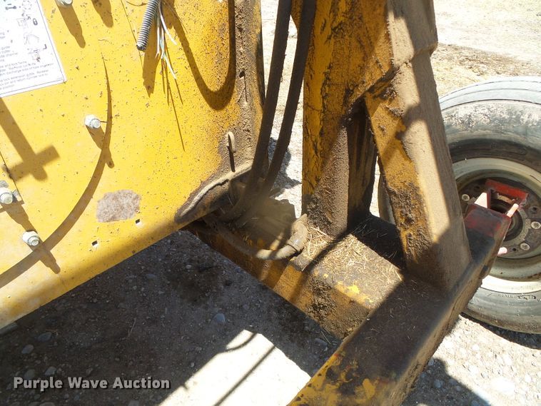 image for item DH4947 2010 Vermeer BP8000 bale processor