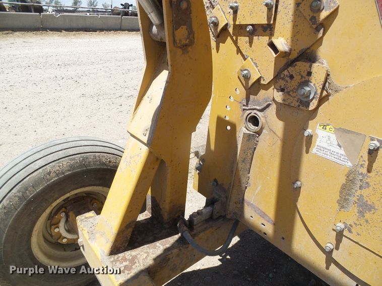 image for item DH4947 2010 Vermeer BP8000 bale processor