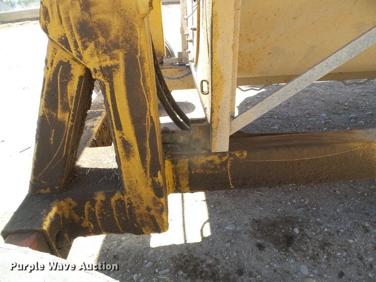 image for item DH4947 2010 Vermeer BP8000 bale processor