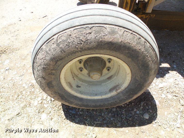 image for item DH4947 2010 Vermeer BP8000 bale processor