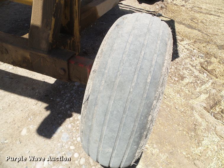 image for item DH4947 2010 Vermeer BP8000 bale processor