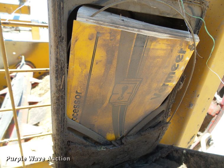 image for item DH4947 2010 Vermeer BP8000 bale processor