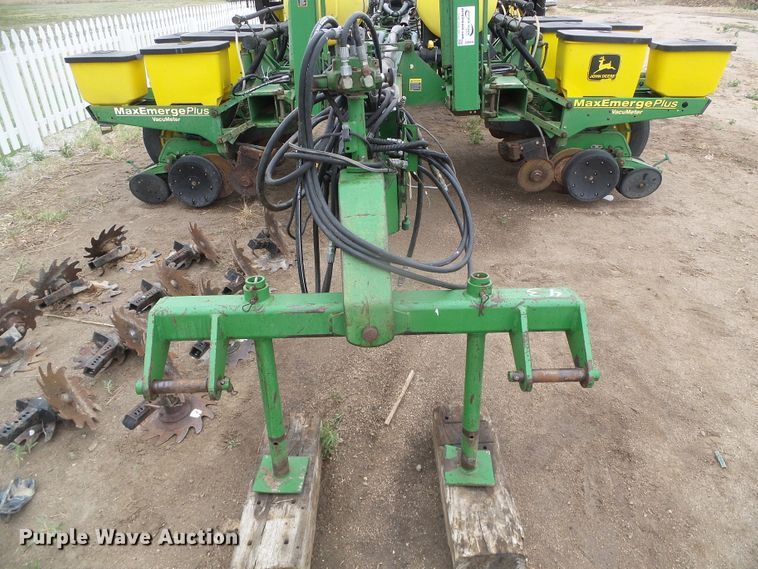 image for item DH4949 1997 John Deere 1770 MaxEmerge Plus Vacumeter no-till planter
