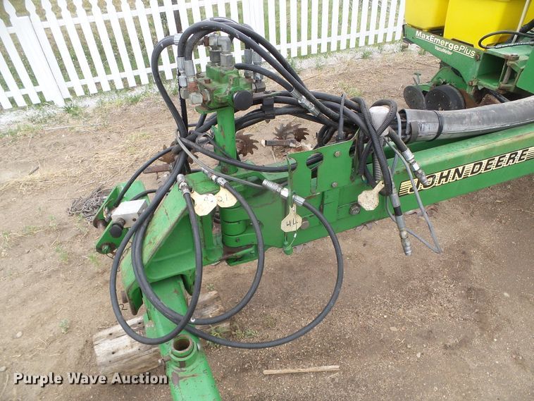 image for item DH4949 1997 John Deere 1770 MaxEmerge Plus Vacumeter no-till planter