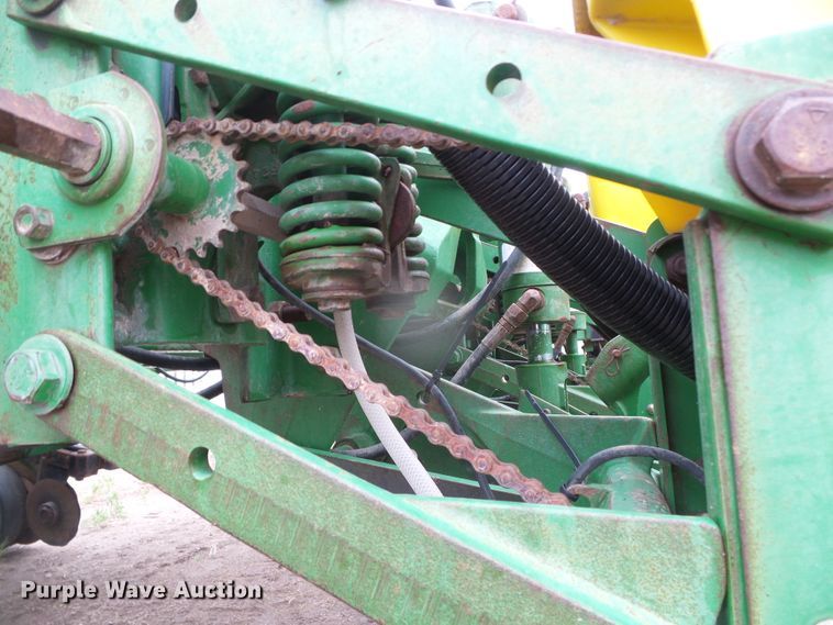 image for item DH4949 1997 John Deere 1770 MaxEmerge Plus Vacumeter no-till planter
