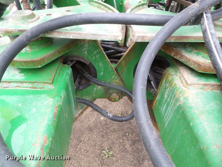 image for item DH4949 1997 John Deere 1770 MaxEmerge Plus Vacumeter no-till planter