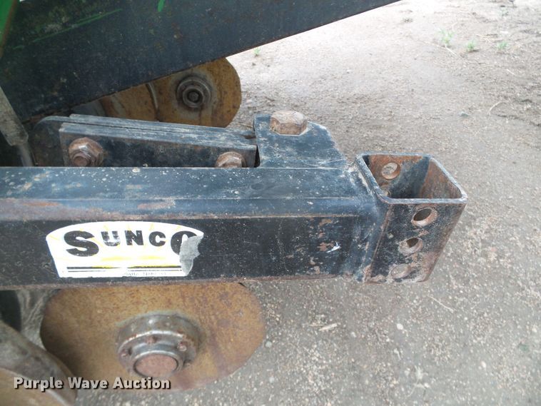 image for item DH4949 1997 John Deere 1770 MaxEmerge Plus Vacumeter no-till planter