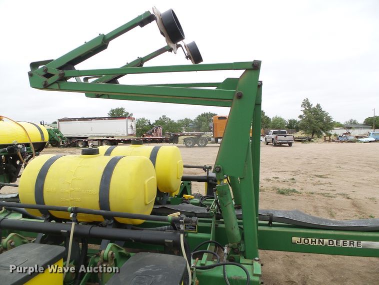 image for item DH4949 1997 John Deere 1770 MaxEmerge Plus Vacumeter no-till planter