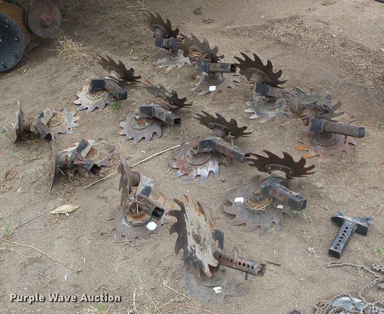 image for item DH4949 1997 John Deere 1770 MaxEmerge Plus Vacumeter no-till planter