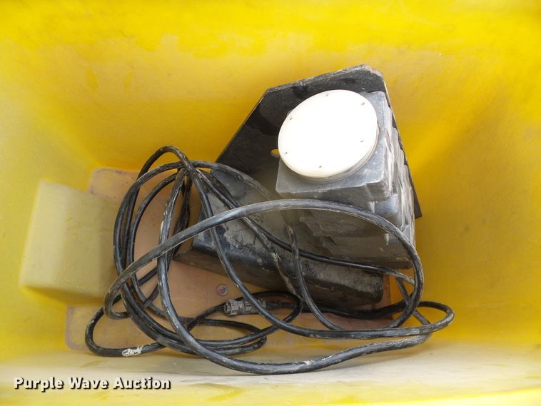 image for item DH4949 1997 John Deere 1770 MaxEmerge Plus Vacumeter no-till planter