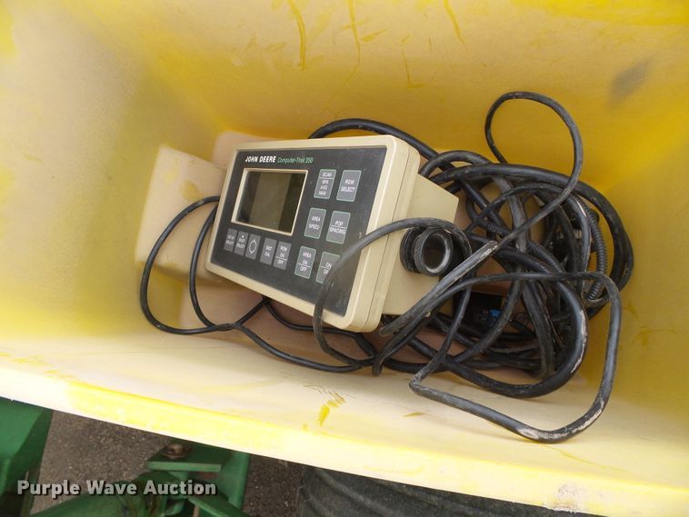 image for item DH4949 1997 John Deere 1770 MaxEmerge Plus Vacumeter no-till planter