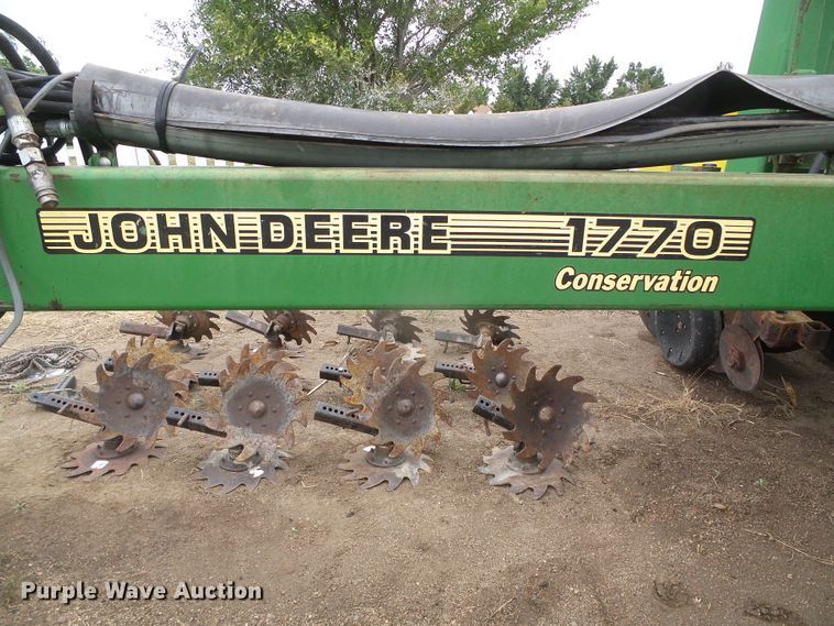 image for item DH4949 1997 John Deere 1770 MaxEmerge Plus Vacumeter no-till planter