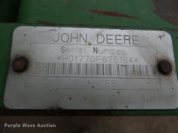 image for item DH4949 1997 John Deere 1770 MaxEmerge Plus Vacumeter no-till planter