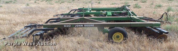 image for item DH4962 John Deere 630 tandem off-set disk
