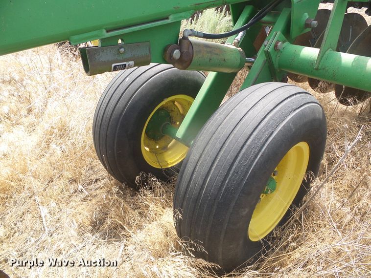 image for item DH4962 John Deere 630 tandem off-set disk