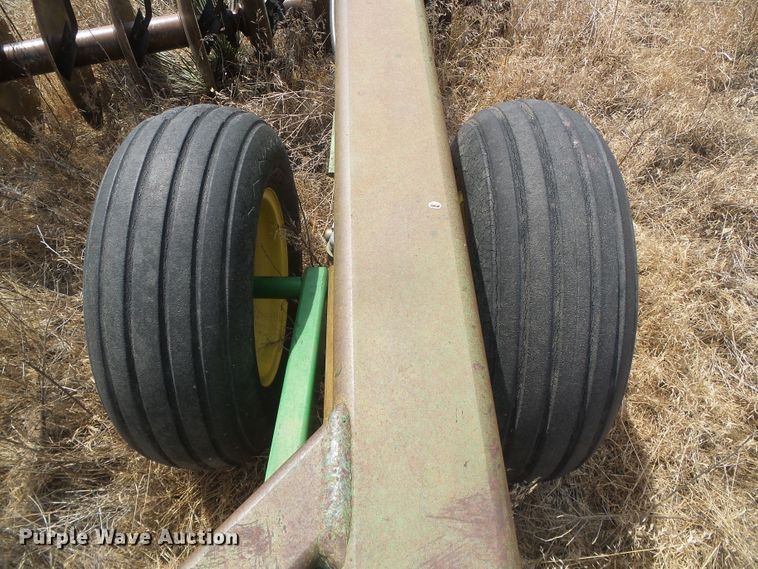 image for item DH4962 John Deere 630 tandem off-set disk