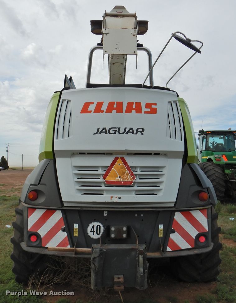 image for item DI0146 Claas Jaguar 980  forage harvester