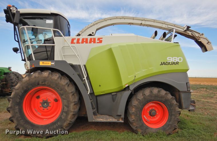 image for item DI0146 Claas Jaguar 980  forage harvester