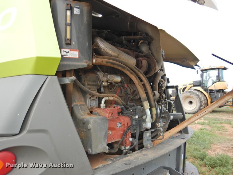 image for item DI0146 Claas Jaguar 980  forage harvester