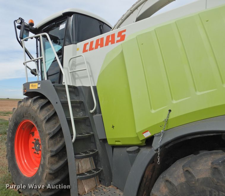image for item DI0146 Claas Jaguar 980  forage harvester