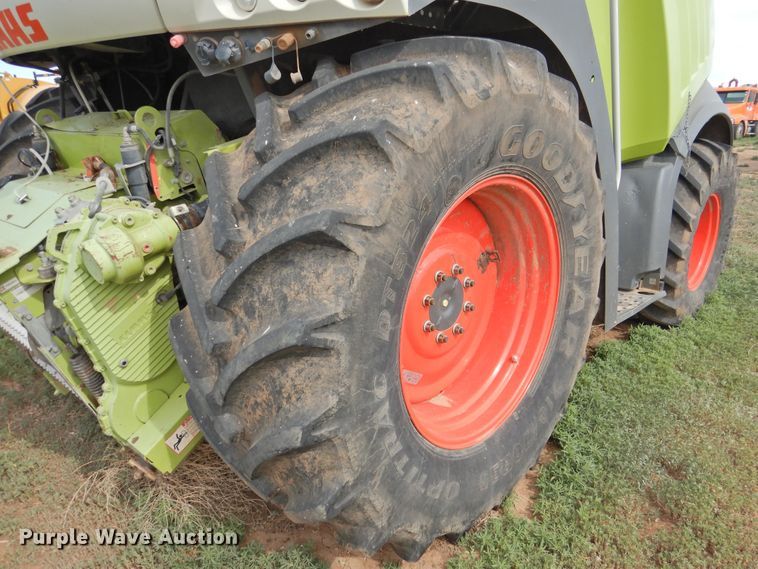 image for item DI0146 Claas Jaguar 980  forage harvester