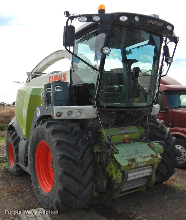 image for item DI0149 Claas Jaguar 980  forage harvester