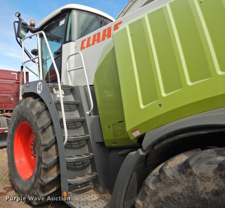 image for item DI0149 Claas Jaguar 980  forage harvester