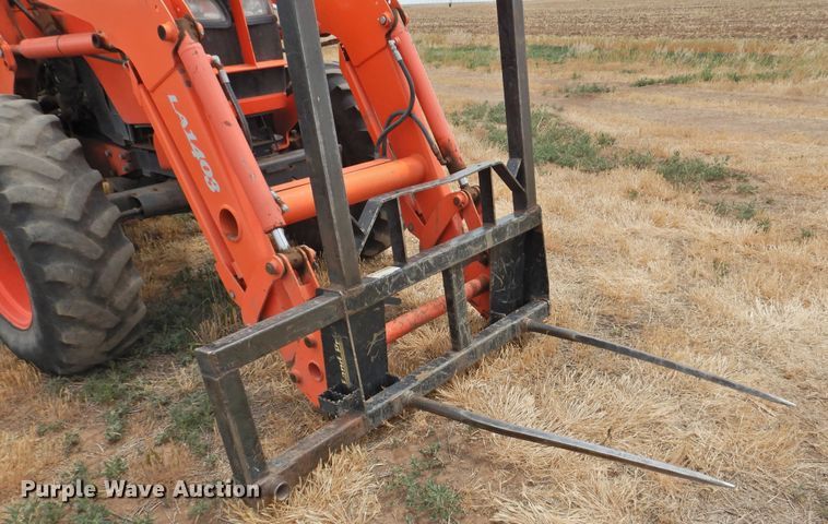 image for item DI0151 2013 Kubota M108S  MFWD tractor