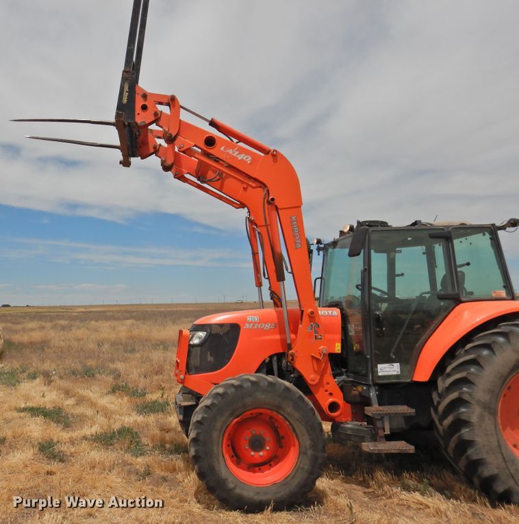 image for item DI0151 2013 Kubota M108S  MFWD tractor