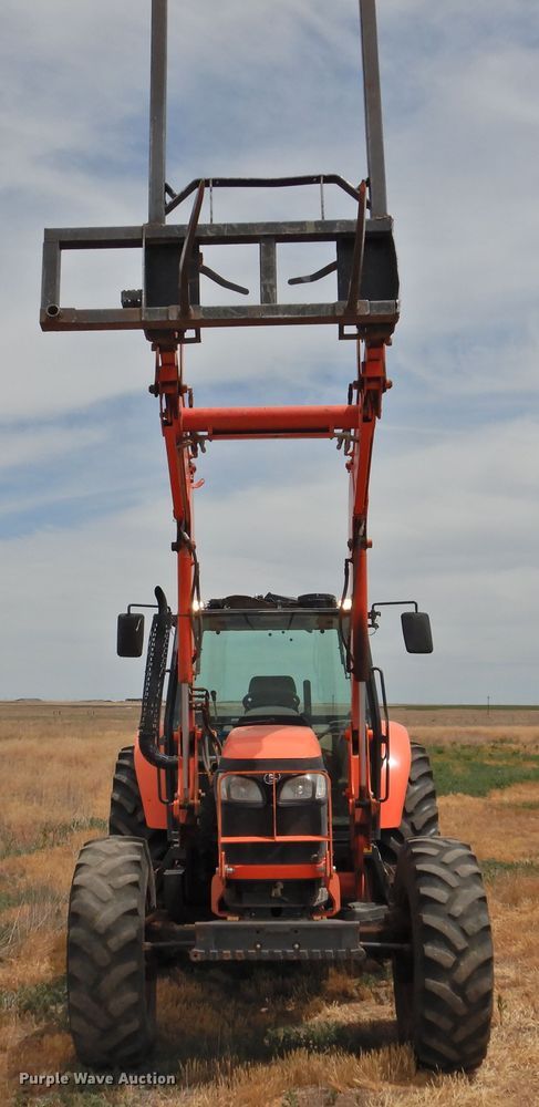 image for item DI0151 2013 Kubota M108S  MFWD tractor