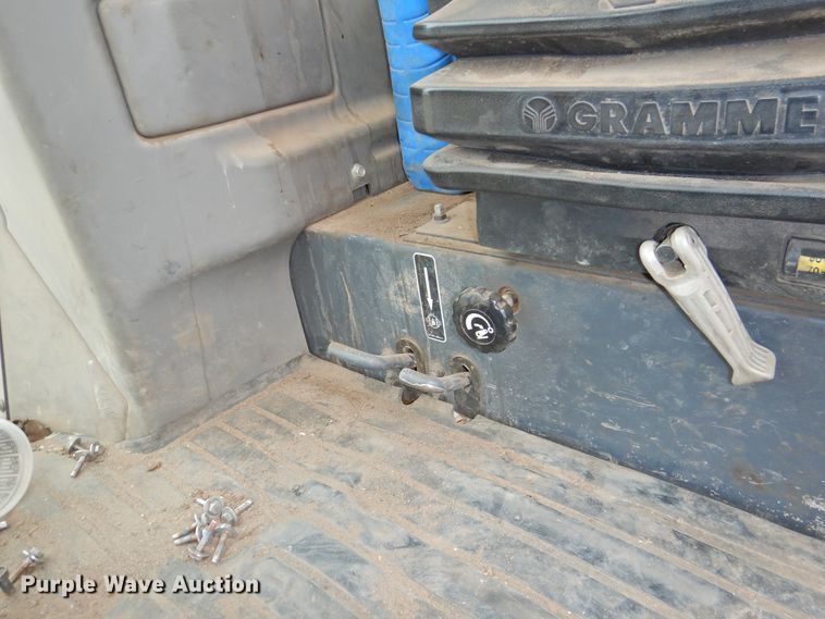 image for item DI0151 2013 Kubota M108S  MFWD tractor