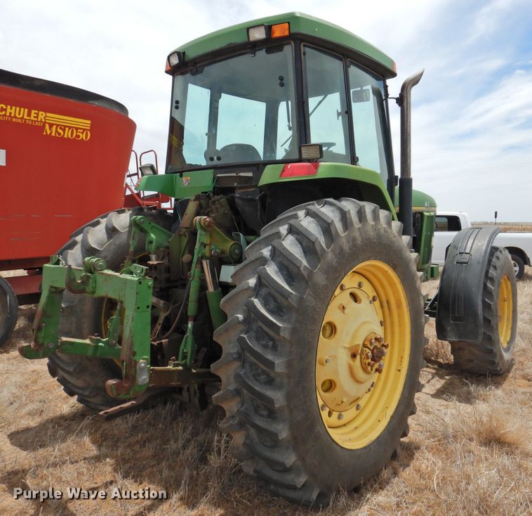 image for item DI0152 1994 John Deere 7800  MFWD tractor