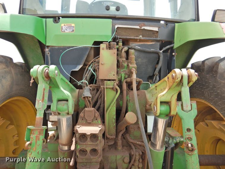 image for item DI0152 1994 John Deere 7800  MFWD tractor