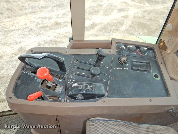 image for item DI0152 1994 John Deere 7800  MFWD tractor