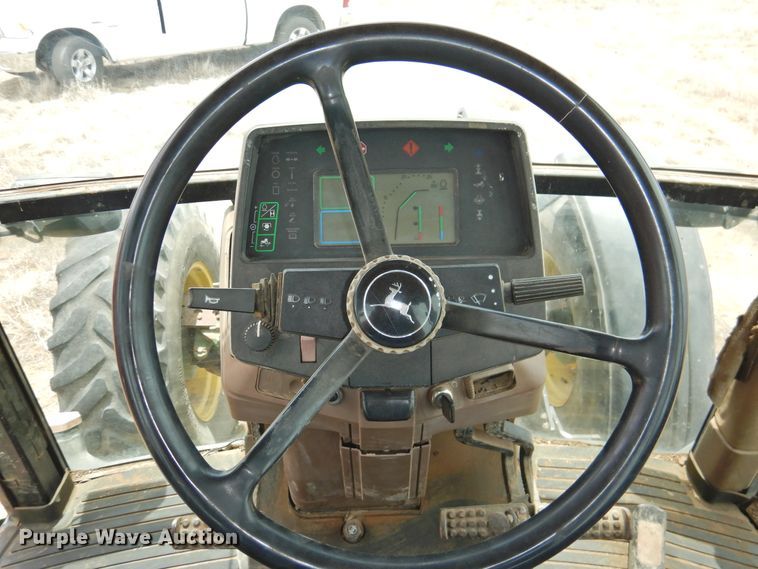 image for item DI0152 1994 John Deere 7800  MFWD tractor